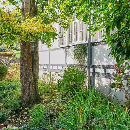 Ferienwohnung im Fachwerkhof 'Haus in Bewegung' Seelscheid Exterior foto