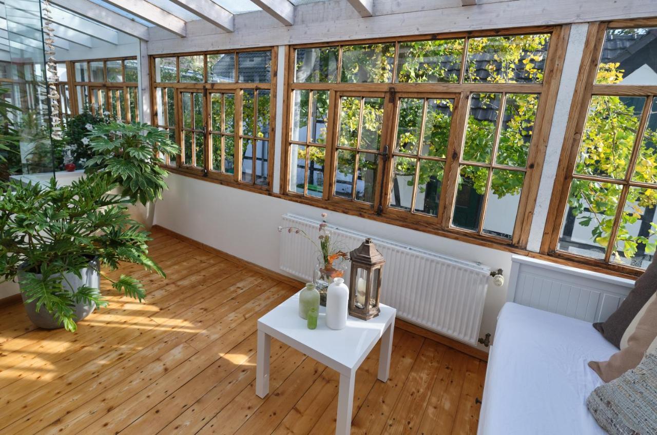 Ferienwohnung im Fachwerkhof 'Haus in Bewegung' Seelscheid Exterior foto