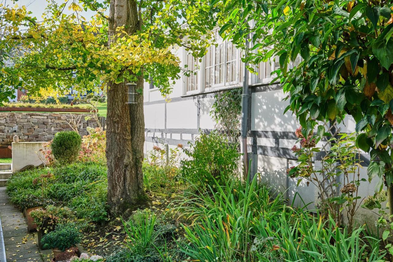 Ferienwohnung im Fachwerkhof 'Haus in Bewegung' Seelscheid Exterior foto